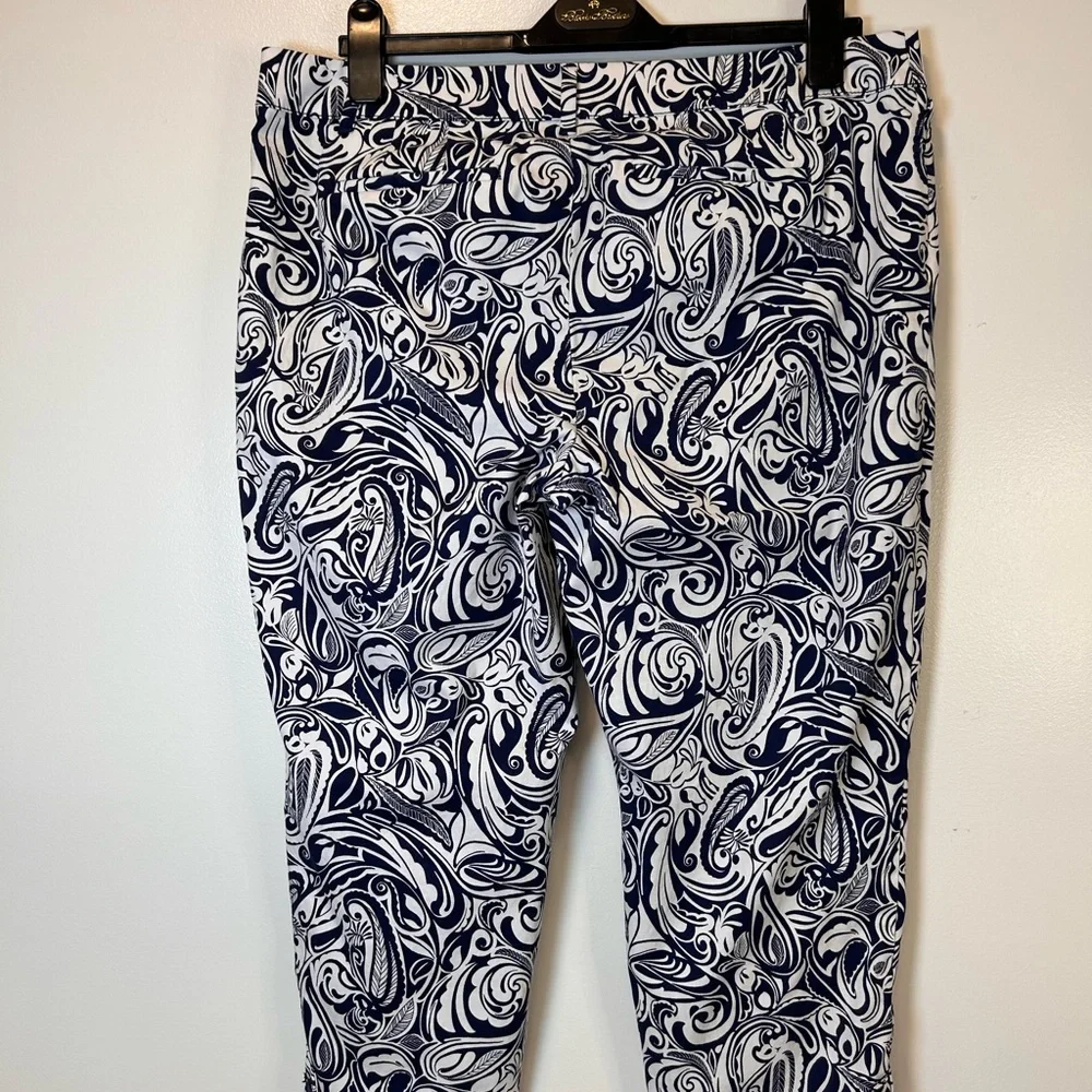 Talbots Perfect Crop Navy & White Paisley Print Stretch Pants Women’s 14 Petite - Picture 3 of 11